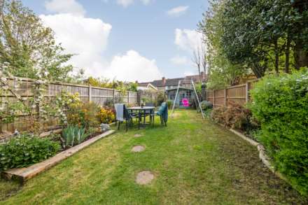 Myrtle Grove, New Malden, Image 3