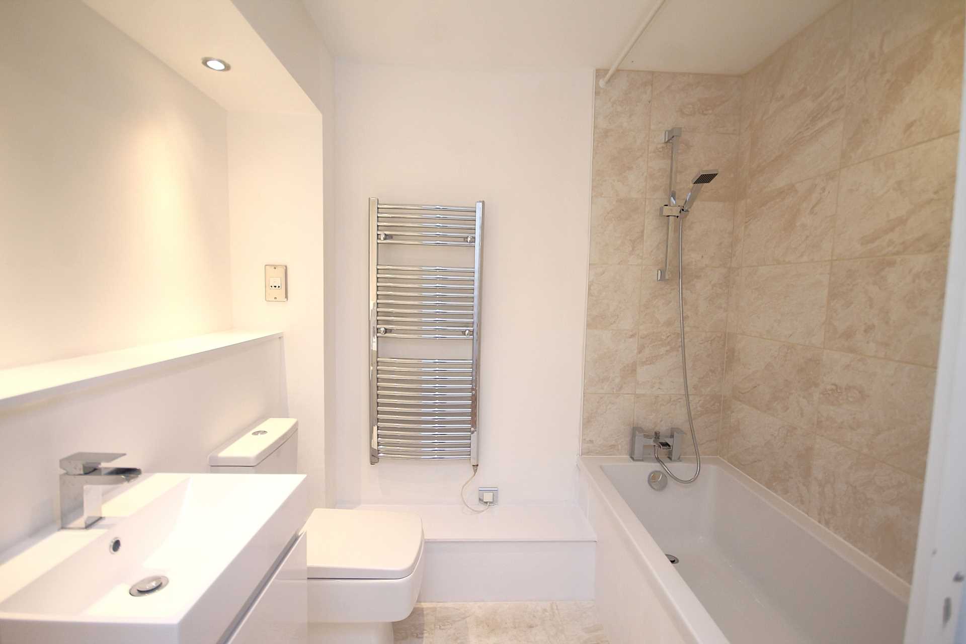 Royal Quarter, Seven Kings Way, Image 7