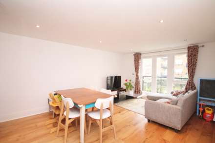 Royal Quarter, Seven Kings Way, Image 2