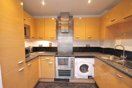 Royal Quarter, Seven Kings Way, Image 3