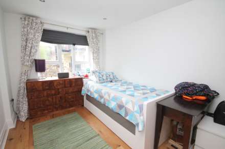 Royal Quarter, Seven Kings Way, Image 6