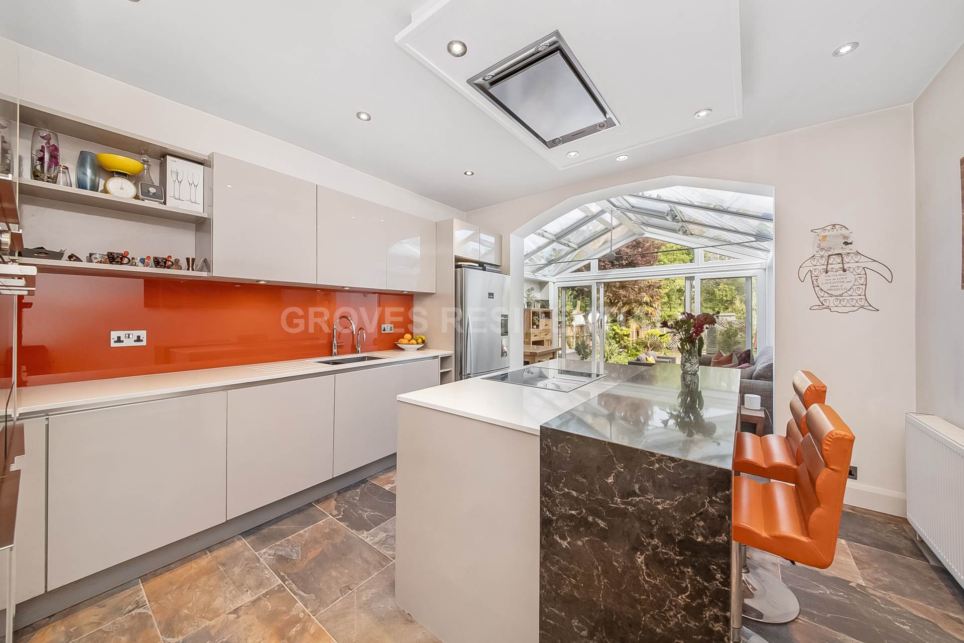 Dukes Avenue, New Malden, Image 4