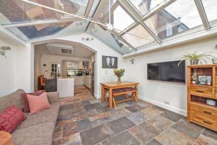 Dukes Avenue, New Malden, Image 7