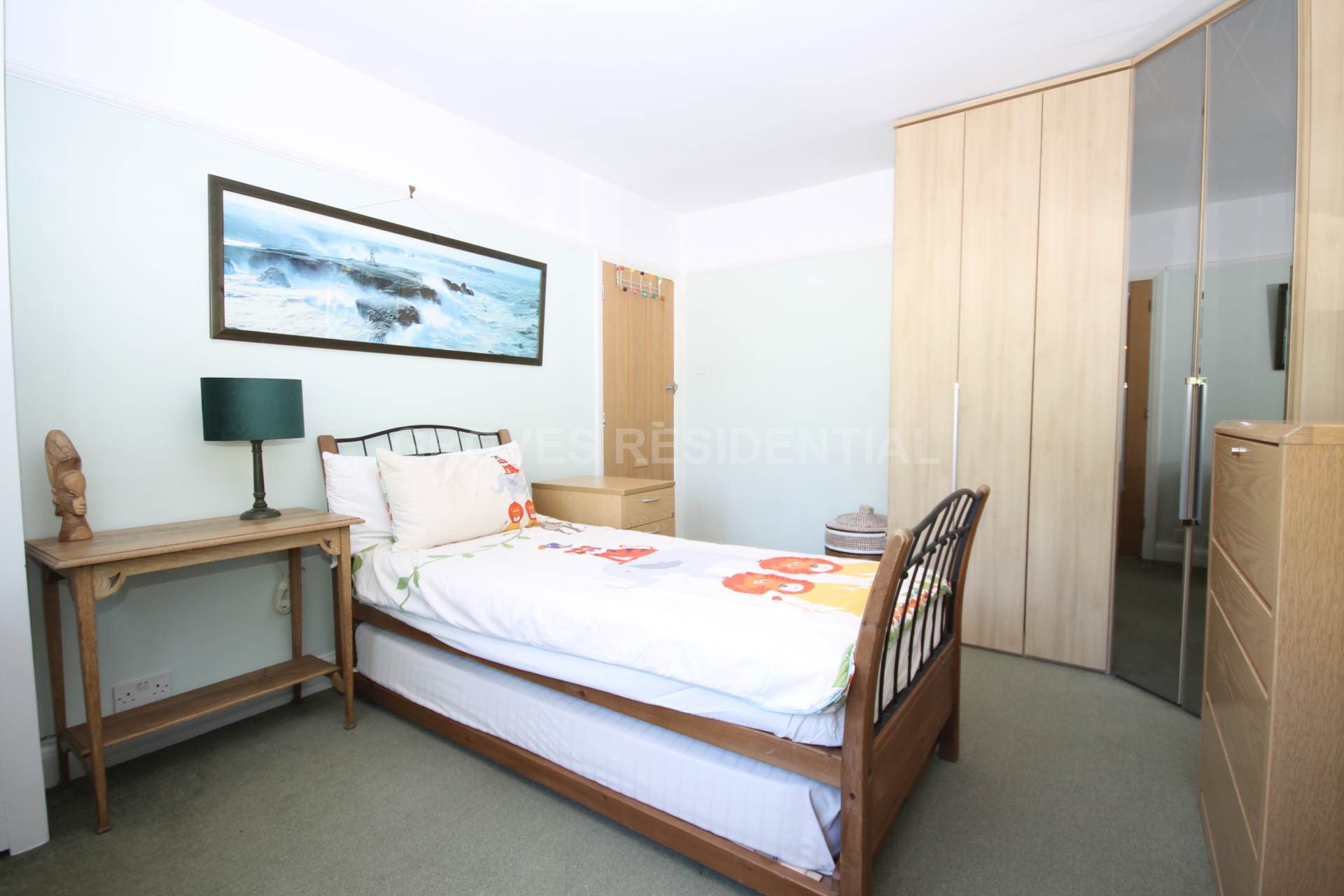 Burberry Close, New Malden, Image 15
