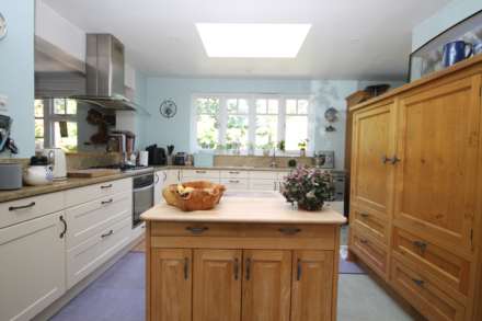 Burberry Close, New Malden, Image 2