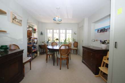 Burberry Close, New Malden, Image 4