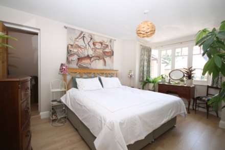 Burberry Close, New Malden, Image 9