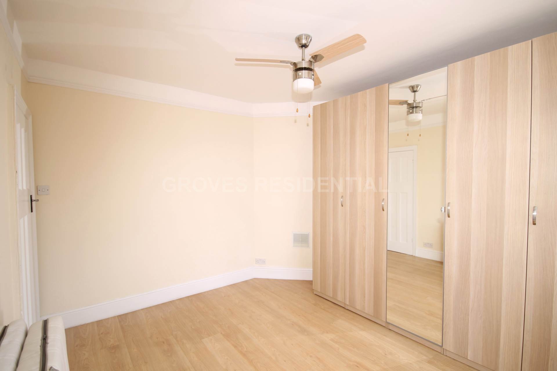 Melrose Gardens, New Malden, Image 10