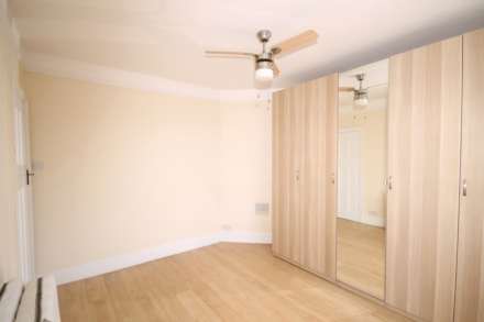 Melrose Gardens, New Malden, Image 10