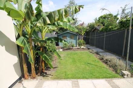 Melrose Gardens, New Malden, Image 3