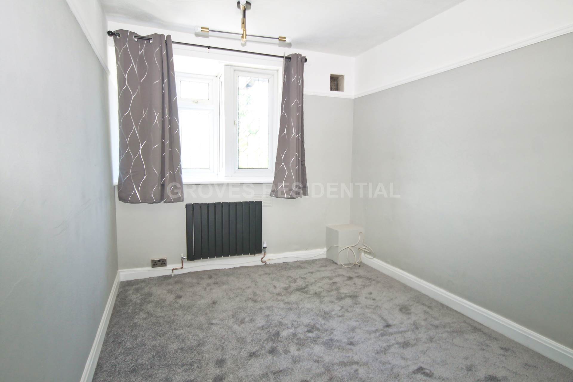 The Triangle, Kingston Upon Thames, Image 5