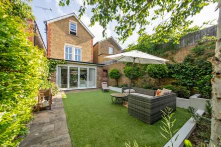 Elm Road, Kingston Upon Thames, Image 16