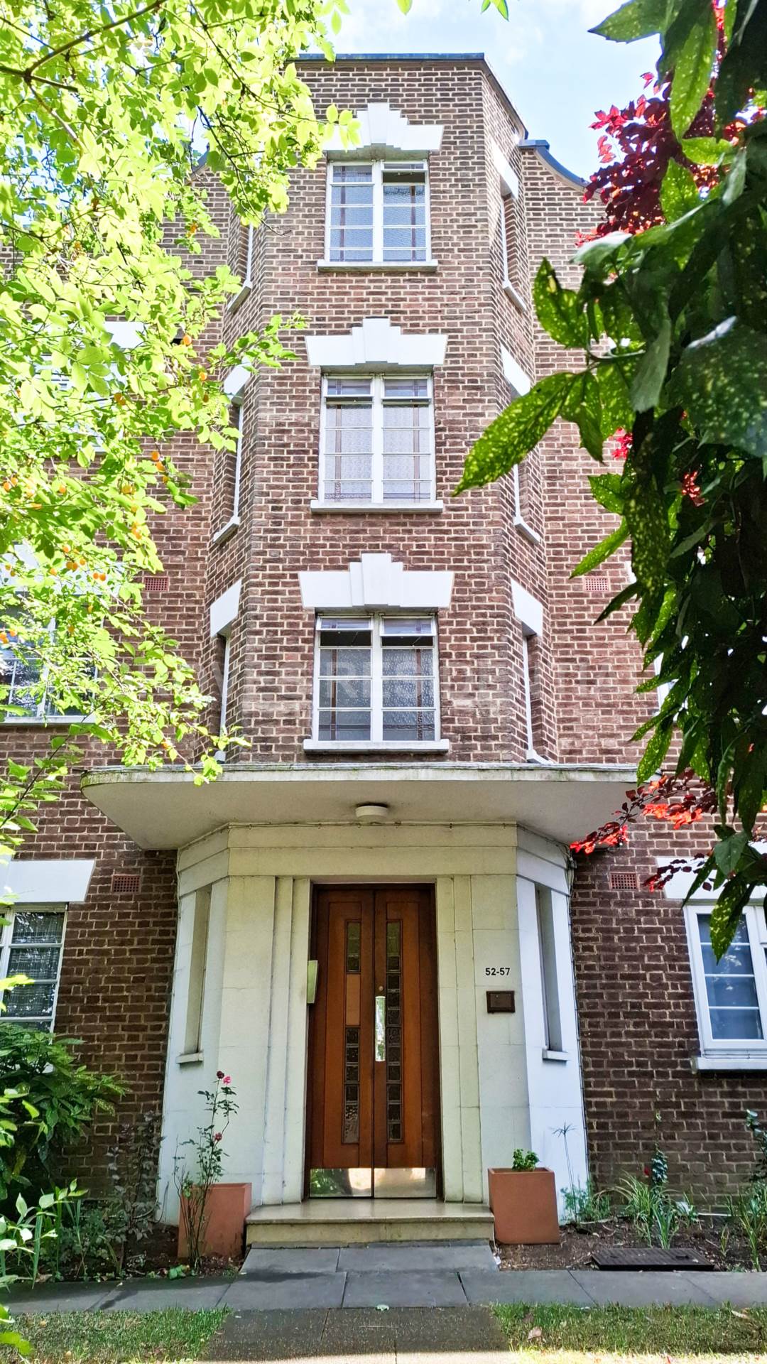 Bushey Road, London, Image 8