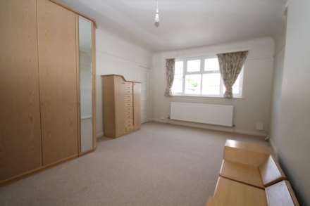 Overdale Avenue, New Malden, Image 9