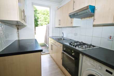 Cromwell Avenue, New Malden, Image 4