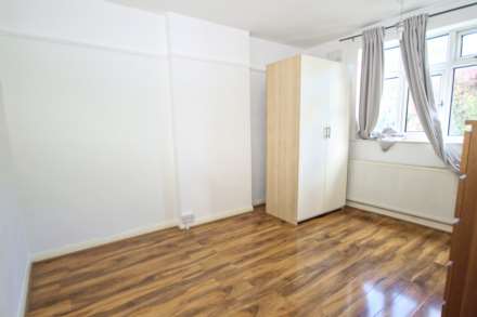 Cromwell Avenue, New Malden, Image 6