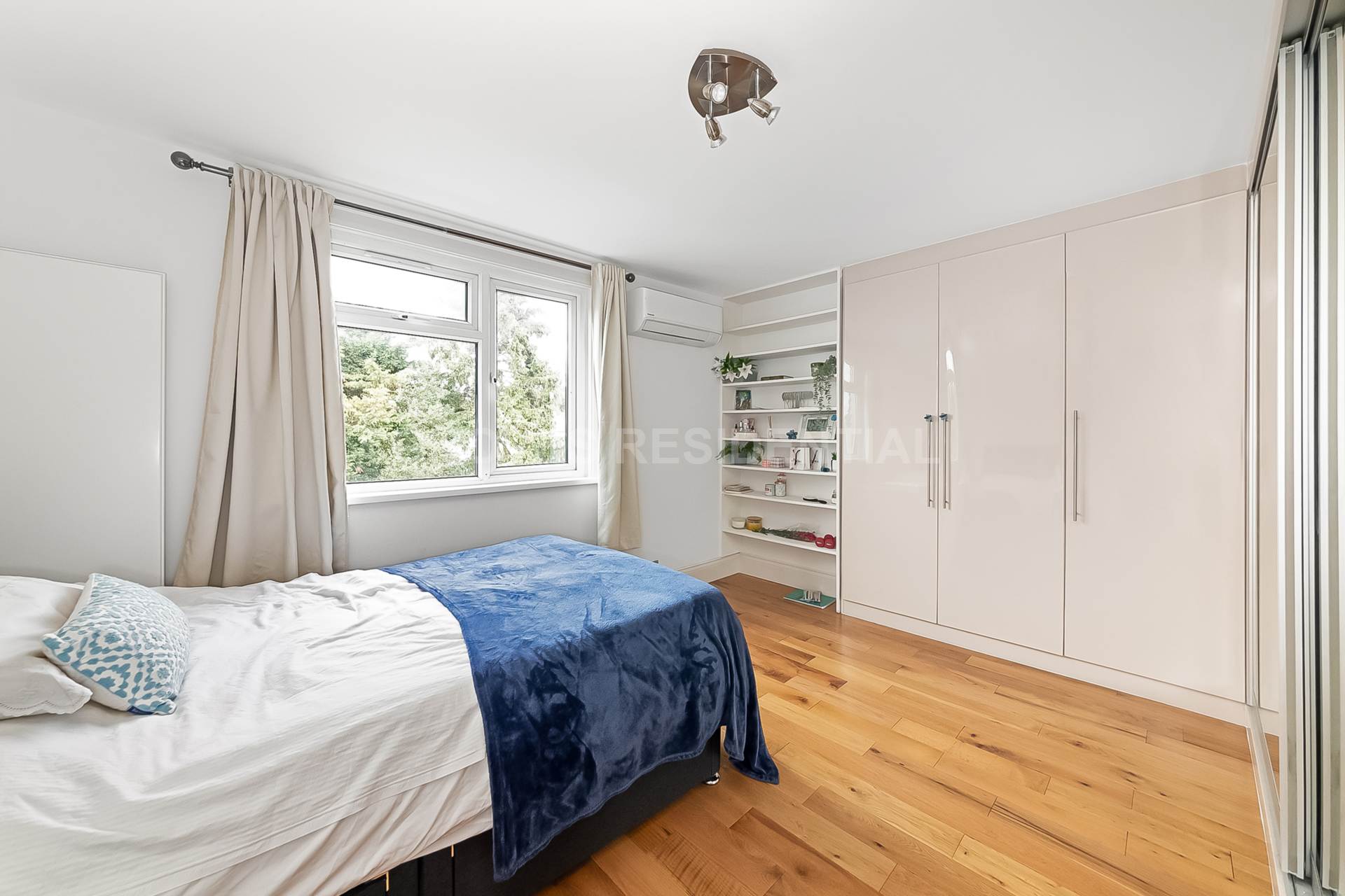 Buxton Drive, New Malden, Image 14