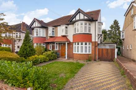 Buxton Drive, New Malden