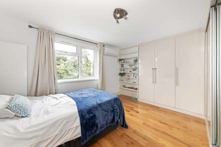 Buxton Drive, New Malden, Image 14