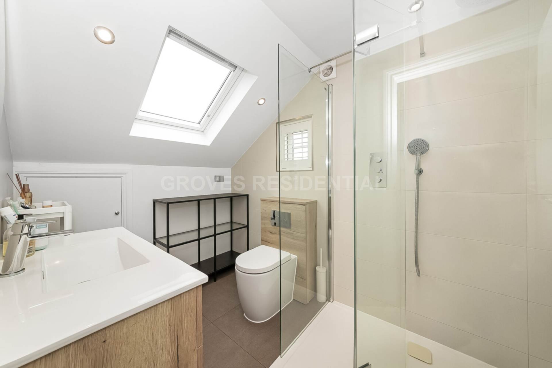 Darley Drive, New Malden, Image 12