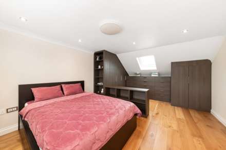 Darley Drive, New Malden, Image 11