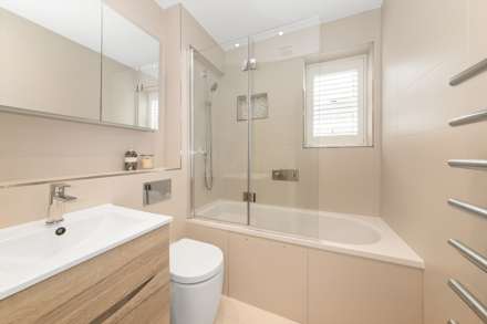 Darley Drive, New Malden, Image 15