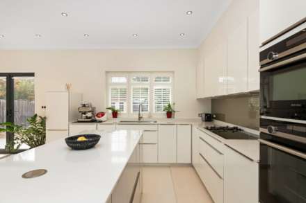 Darley Drive, New Malden, Image 4