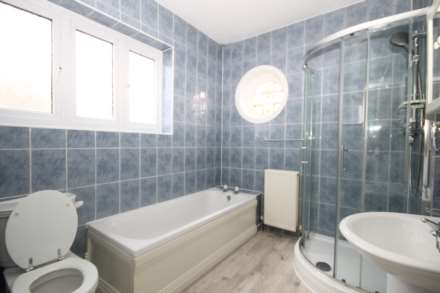 Leyfield, Worcester Park, Image 10