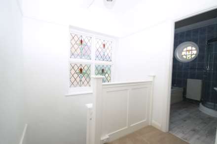 Leyfield, Worcester Park, Image 12