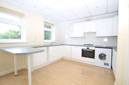 Leyfield, Worcester Park, Image 2