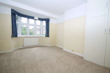 Leyfield, Worcester Park, Image 9