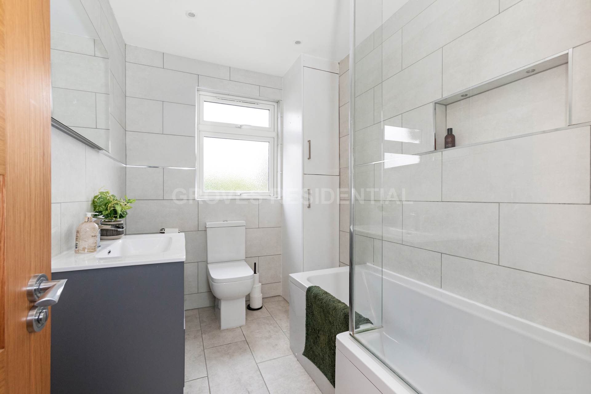 Kingscote Road, New Malden, Image 14