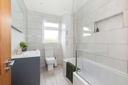 Kingscote Road, New Malden, Image 14