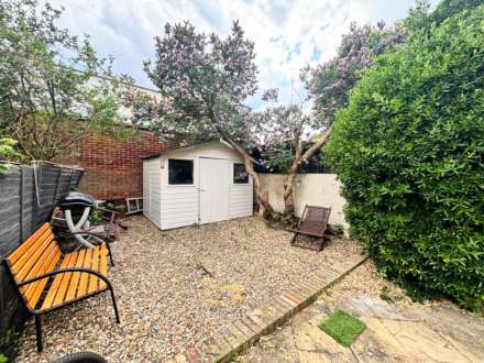 Melrose Gardens, New Maden, Image 10