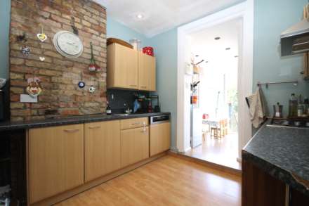 Claremont Avenue, New Malden, Image 4