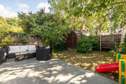 Poplar Grove, New Malden, Image 17