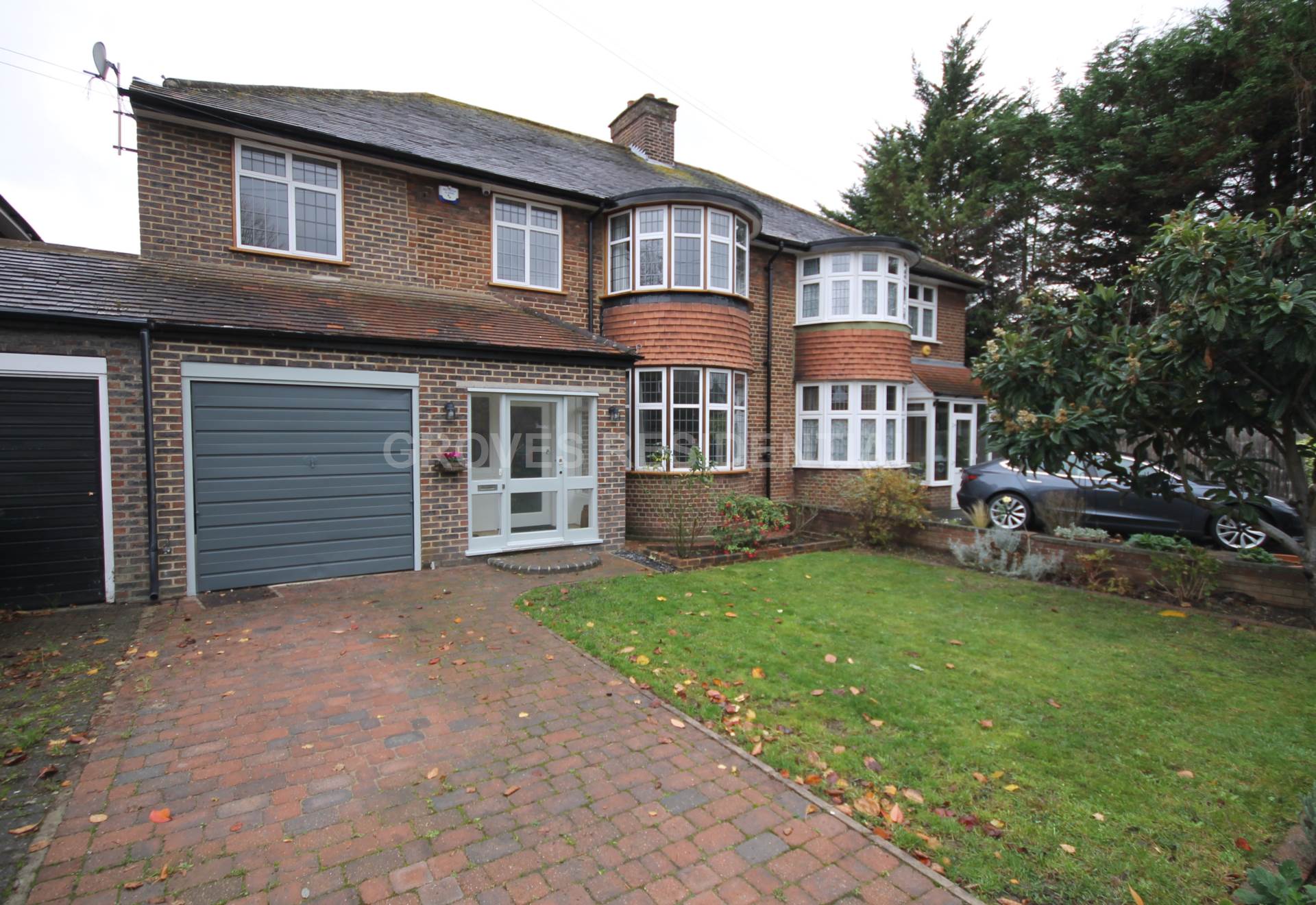 Mayfair Avenue, Worcester Park, Image 1