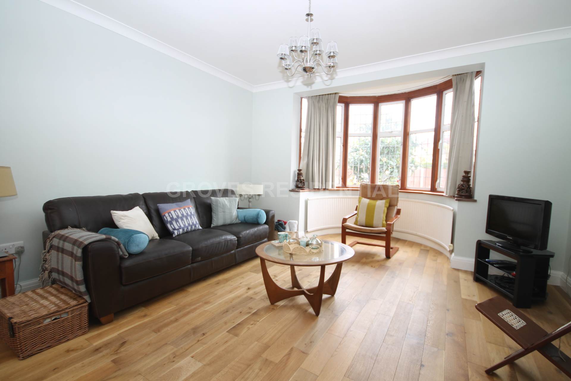 Mayfair Avenue, Worcester Park, Image 2