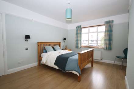 Mayfair Avenue, Worcester Park, Image 12