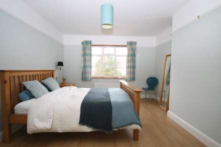 Mayfair Avenue, Worcester Park, Image 13