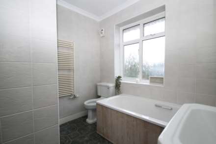 Mayfair Avenue, Worcester Park, Image 14