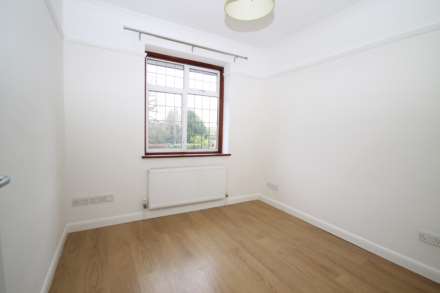 Mayfair Avenue, Worcester Park, Image 16