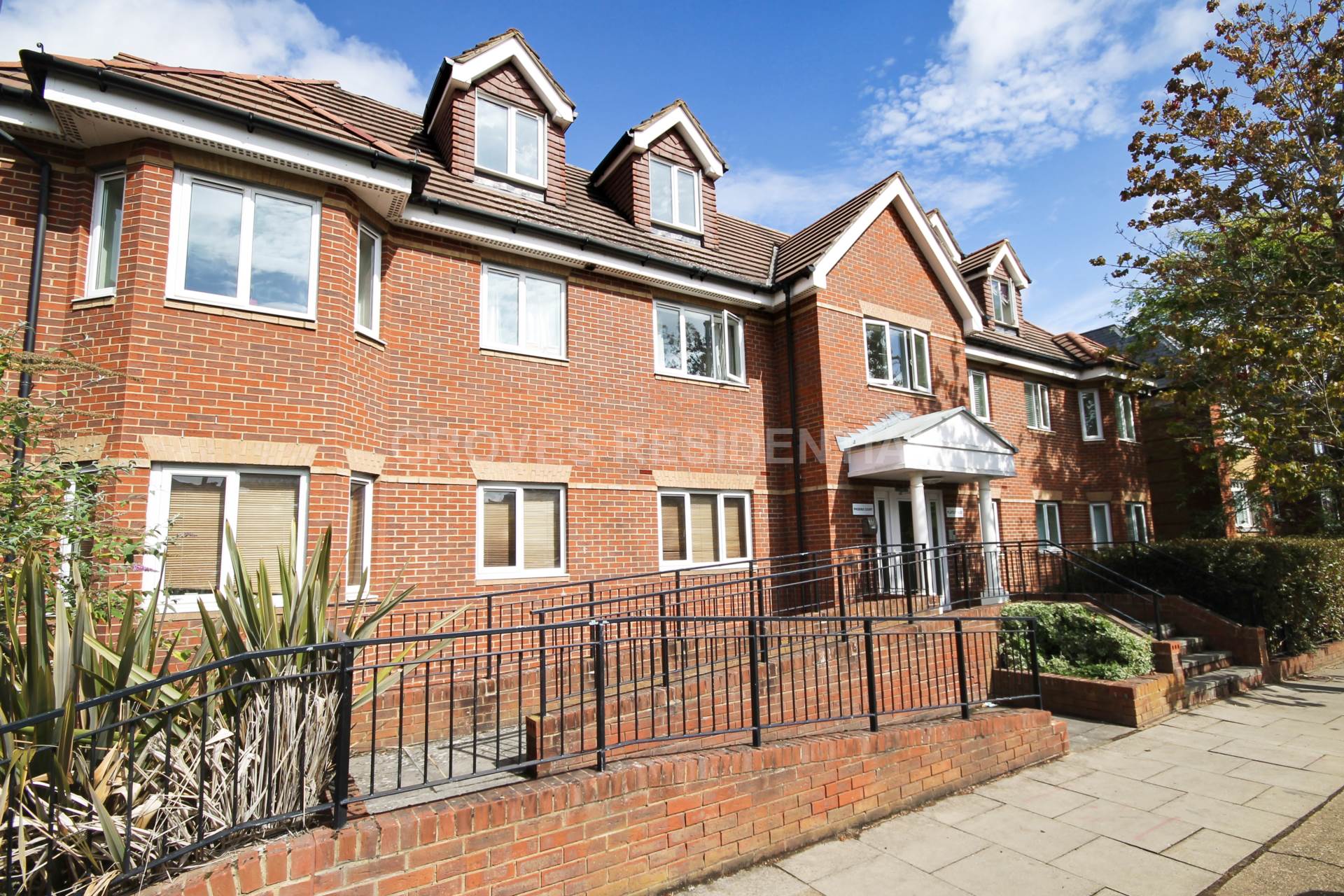 Dukes Avenue, New Malden, Image 1
