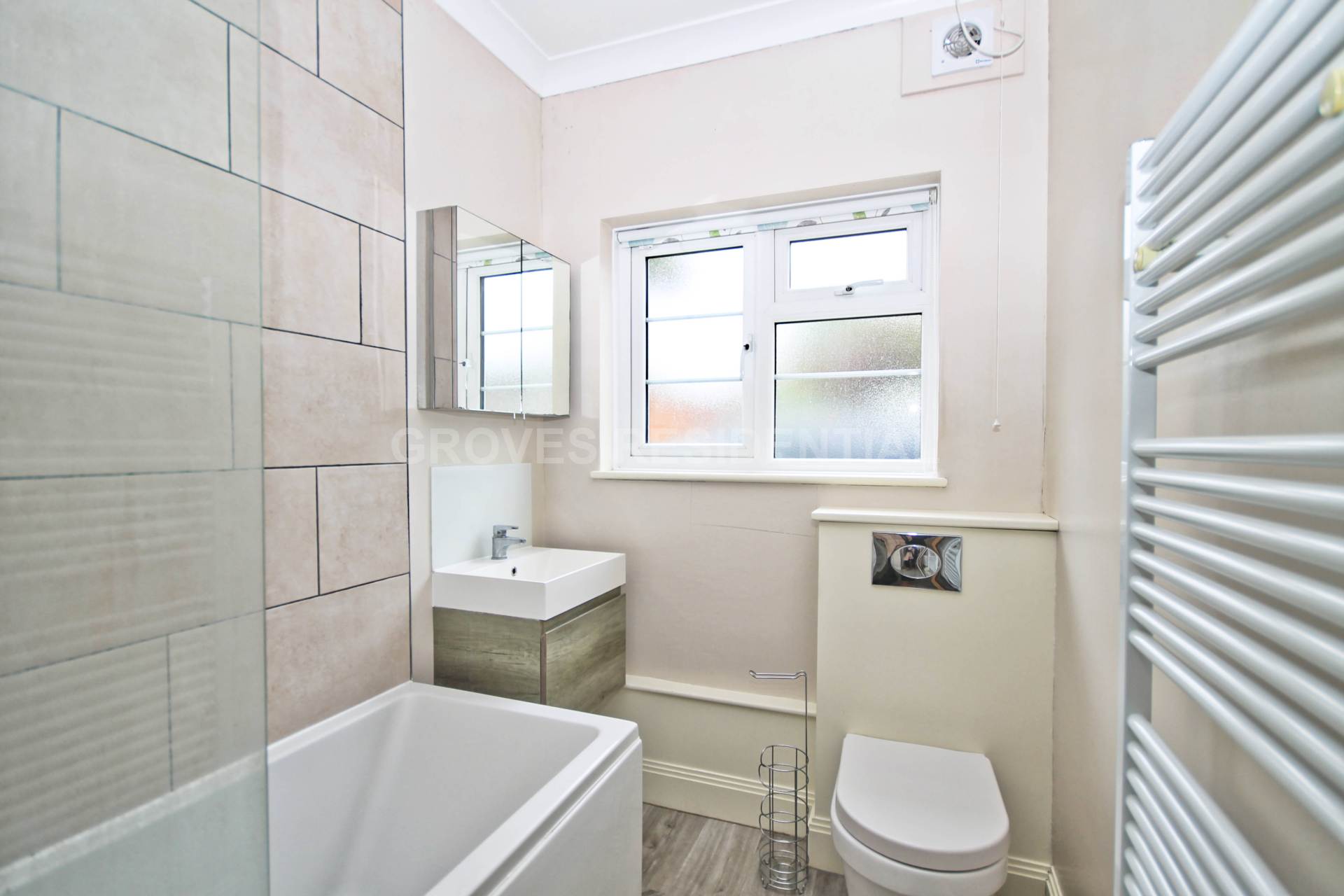 Field Place, New Malden, Image 4