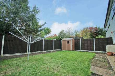 Field Place, New Malden, Image 7