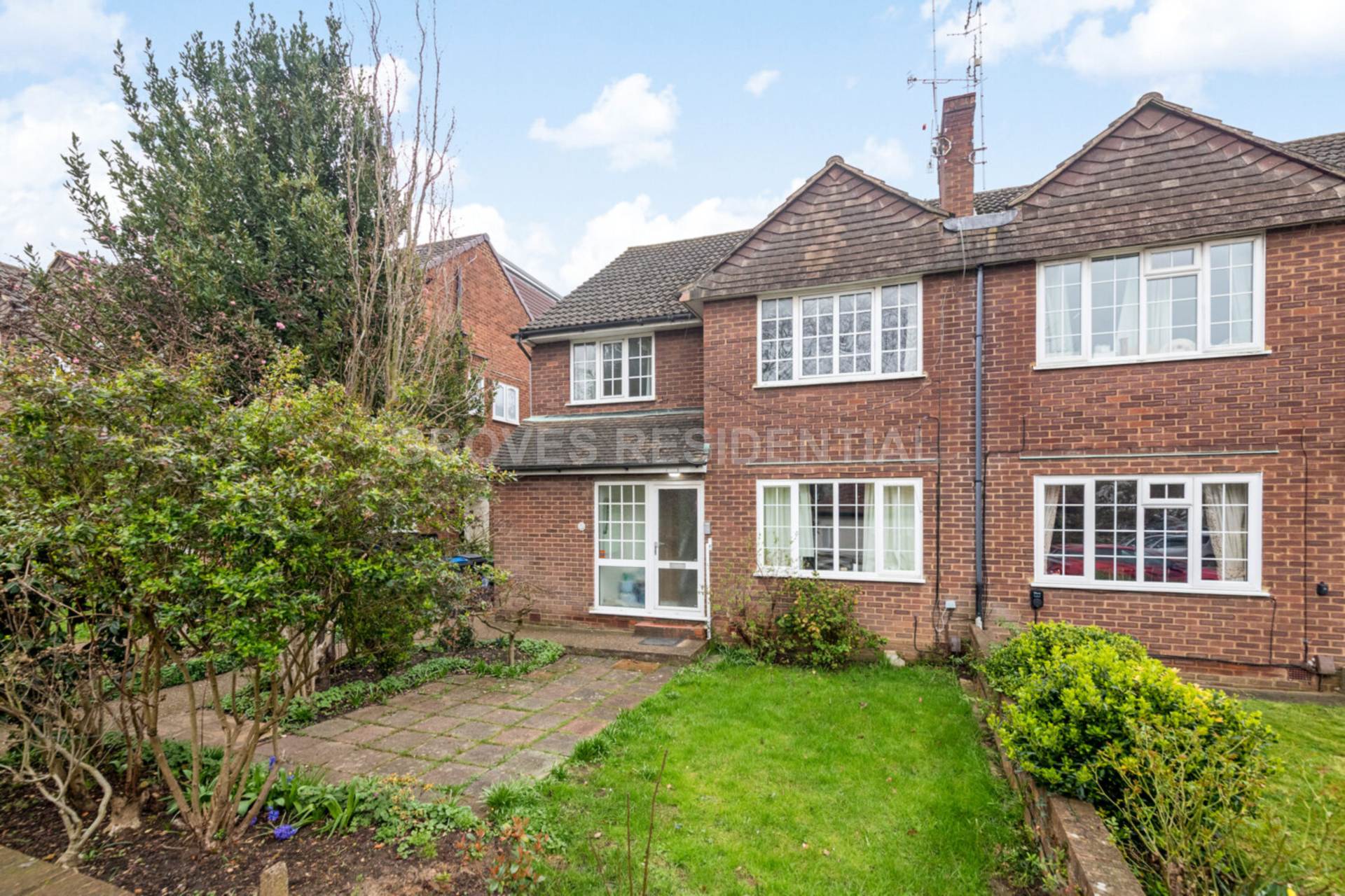 Kelvedon Close, Kingston Upon Thames, Image 1