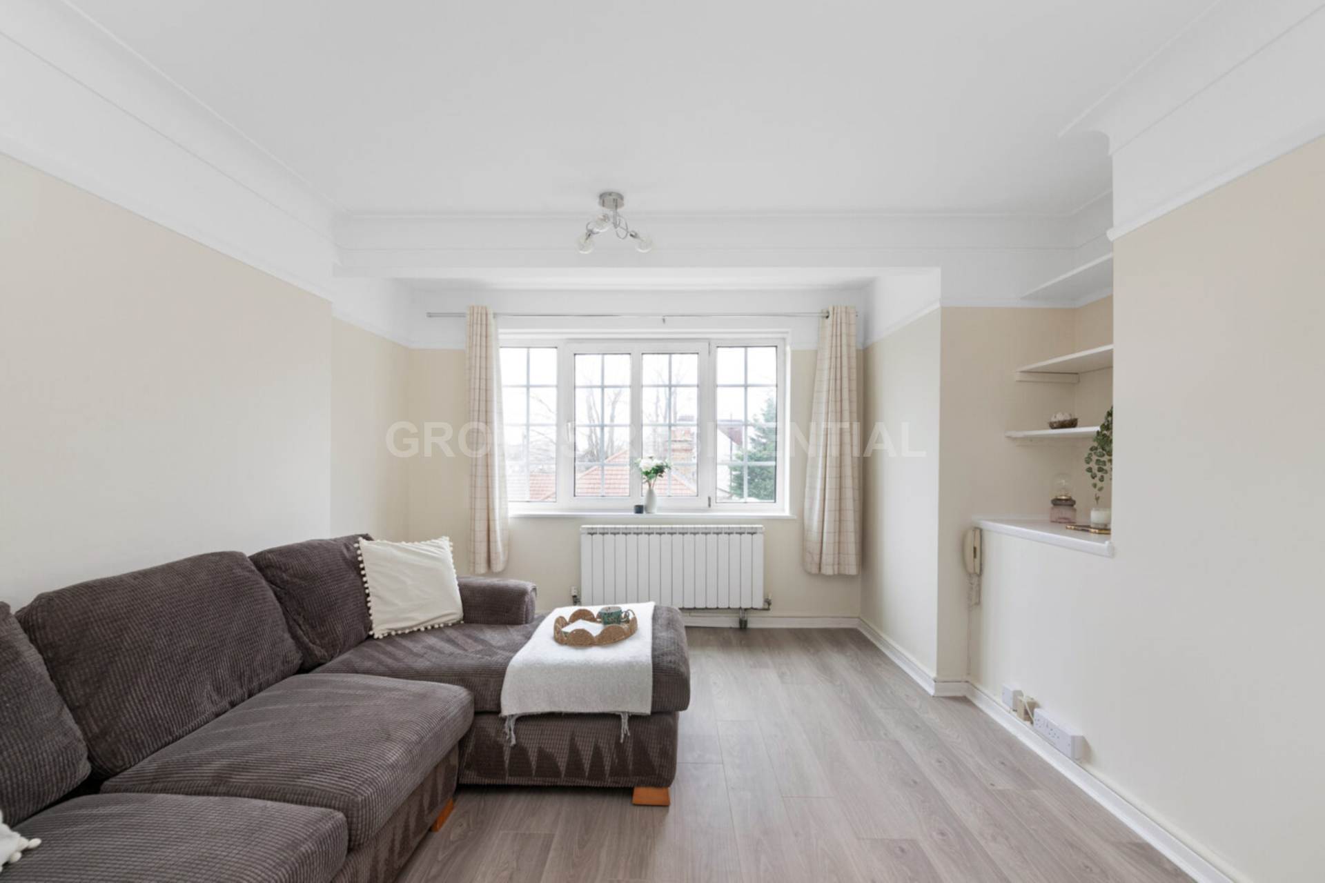 Kelvedon Close, Kingston Upon Thames, Image 2