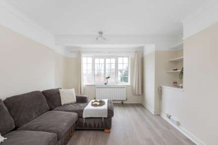 Kelvedon Close, Kingston Upon Thames, Image 2