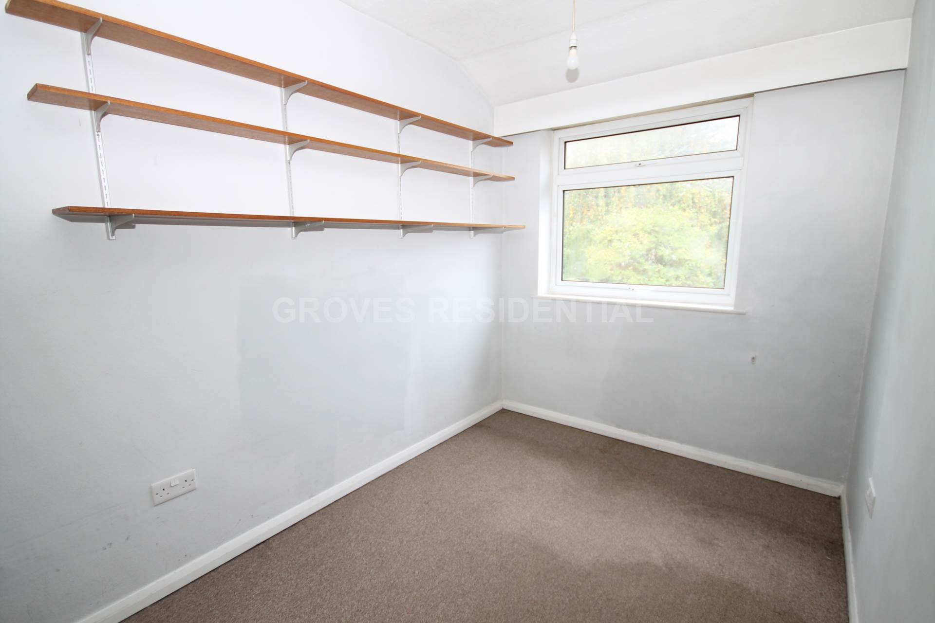 Newborough Green, New Malden, Image 9