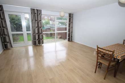 Newborough Green, New Malden, Image 2